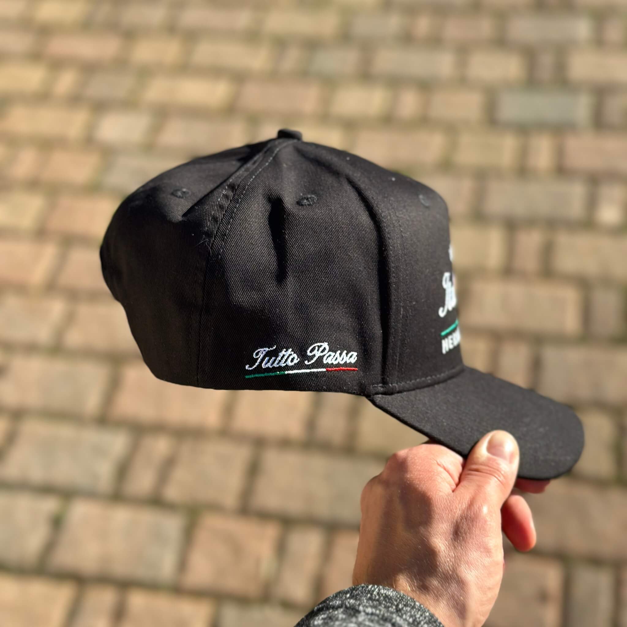 Black Snapback